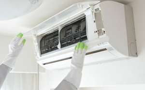 ve sinh may lanh quan 10