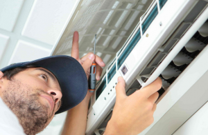 ve sinh may lanh quan 10